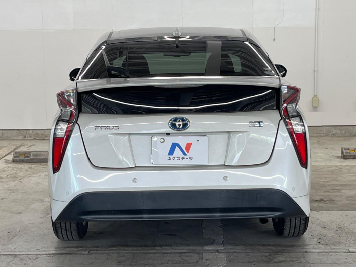 2017 Toyota Prius DAA-ZVW50 (UW-6a2ccb755a4ae)[27]