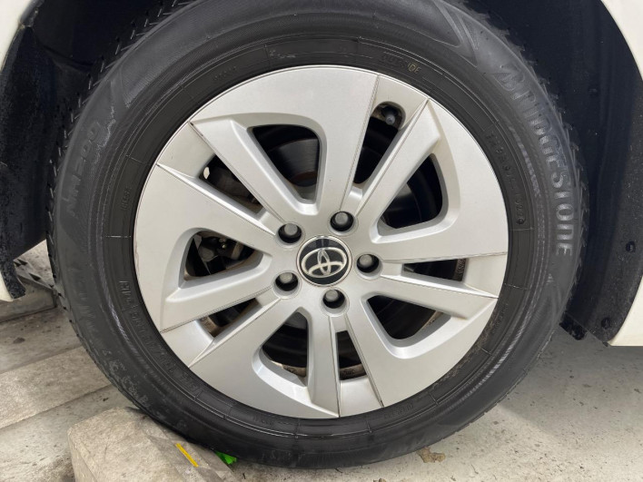 2017 Toyota Prius DAA-ZVW50 (UW-6a2ccb755a4ae)[14]