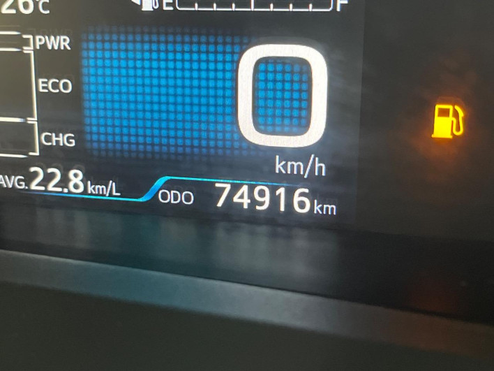 2017 Toyota Prius DAA-ZVW50 (UW-6a2ccb755a4ae)[2]
