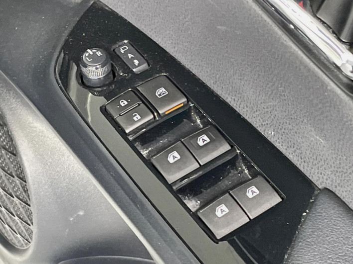2016 Toyota Prius DAA-ZVW51 (UW-6a2ccb77bbca7)[26]