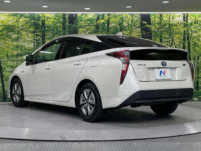 2016 Toyota Prius DAA-ZVW51 (UW-6a2ccb77bbca7)[18]