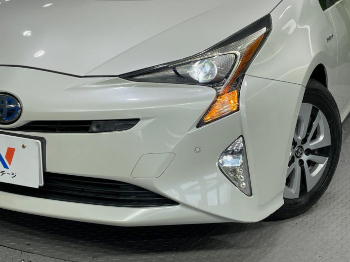 2016 Toyota Prius DAA-ZVW51 (UW-6a2ccb77bbca7)[11]