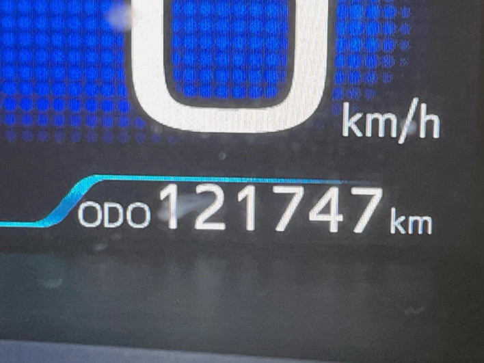 2016 Toyota Prius DAA-ZVW51 (UW-6a2ccb77bbca7)[2]