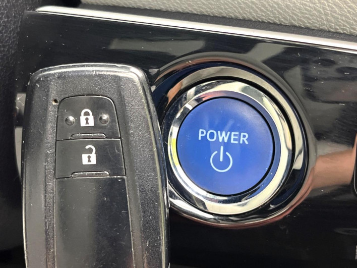 2017 Toyota Prius DAA-ZVW51 (UW-6a2ccb77f2787)[9]