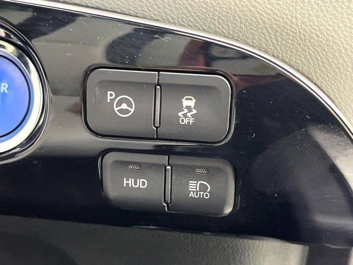2017 Toyota Prius DAA-ZVW51 (UW-6a2ccb77f2787)[8]
