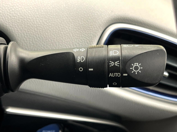 2017 Toyota Prius DAA-ZVW51 (UW-6a2ccb77f2787)[16]
