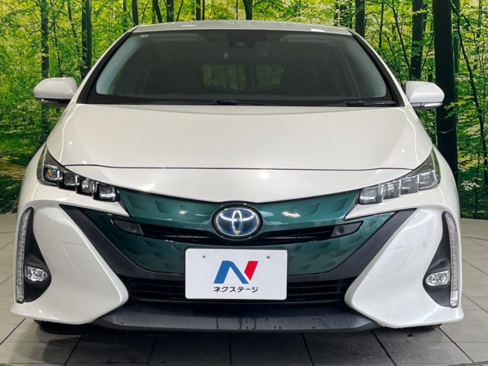 2017 Toyota Prius PHV DLA-ZVW52 (UW-6a2ccb7bbe5cc)[6]