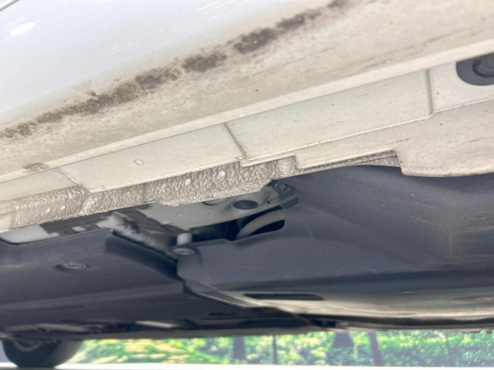 2018 Toyota Prius PHV DLA-ZVW52 (UW-6a2ccb7bd16fe)[21]