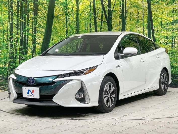 2018 Toyota Prius PHV DLA-ZVW52 (UW-6a2ccb7bd16fe)[13]