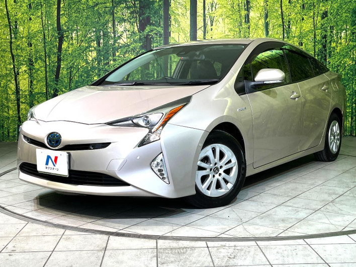 2017 Toyota Prius DAA-ZVW55 (UW-6a2ccb7d03e93)[0]