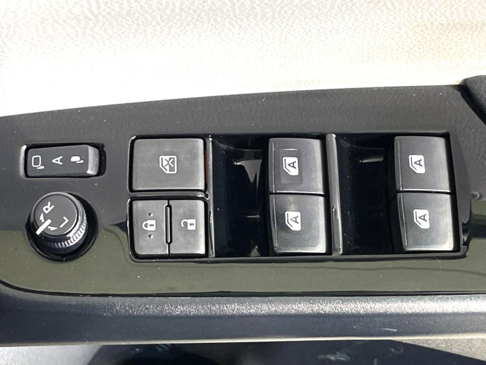 2017 Toyota Prius DAA-ZVW55 (UW-6a2ccb7d03e93)[7]