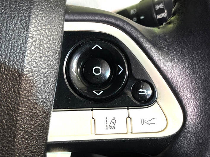 2017 Toyota Prius DAA-ZVW55 (UW-6a2ccb7d03e93)[23]