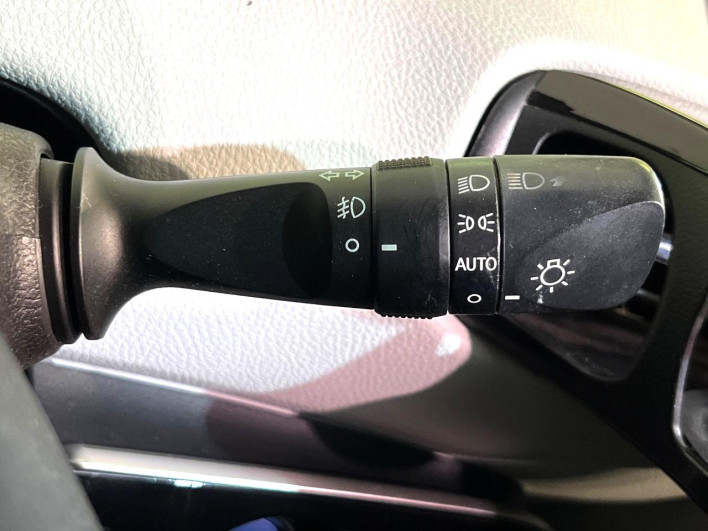 2017 Toyota Prius DAA-ZVW55 (UW-6a2ccb7d03e93)[25]