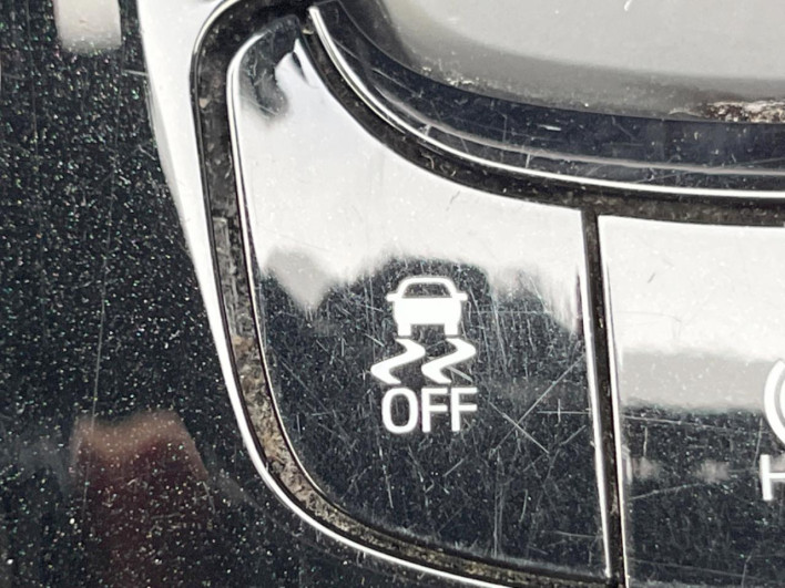 2017 Toyota C-HR DAA-ZYX10 (UW-6a2ccb9265b1e)[8]