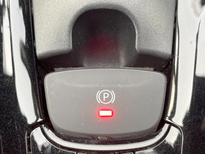 2017 Toyota C-HR DAA-ZYX10 (UW-6a2ccb9265b1e)[5]