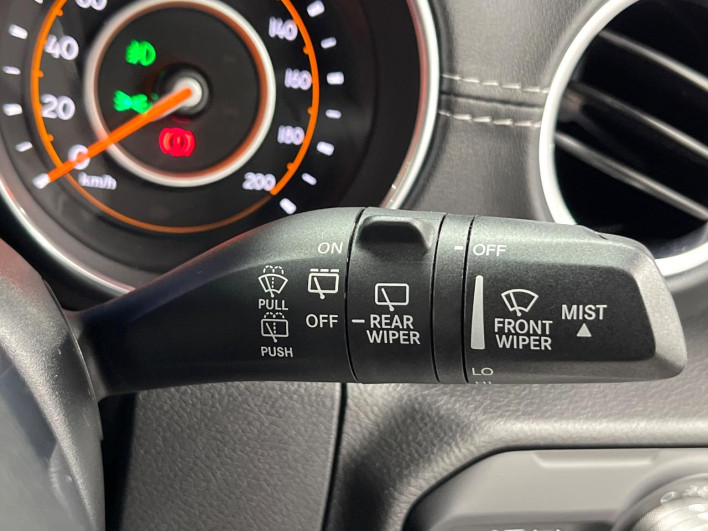 2020 Chrysler Jeep Wrangler Unlimited ABA-JL36L (UW-6a2e1a384edb9)[18]