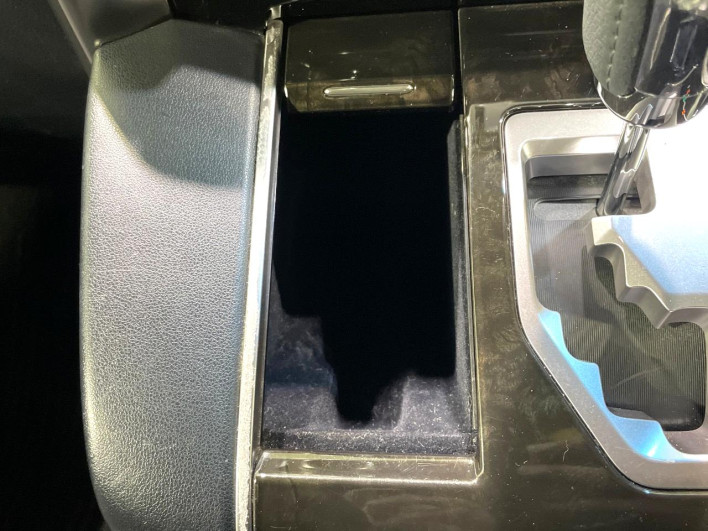 2016 Toyota Vellfire DBA-AGH30W (UW-6a2e1a50ccb92)[26]
