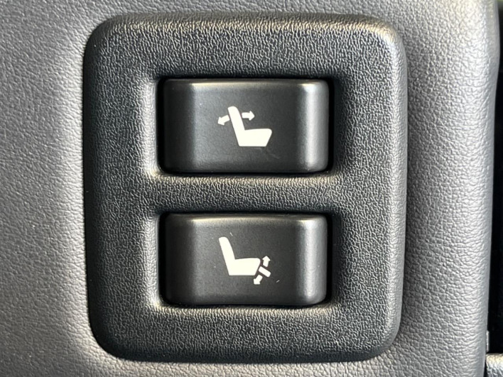2017 Toyota Alphard DBA-AGH30W (UW-6a2e1a52cc87a)[20]