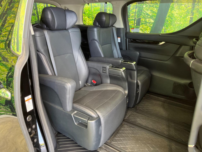2017 Toyota Alphard DBA-AGH30W (UW-6a2e1a52cc87a)[18]