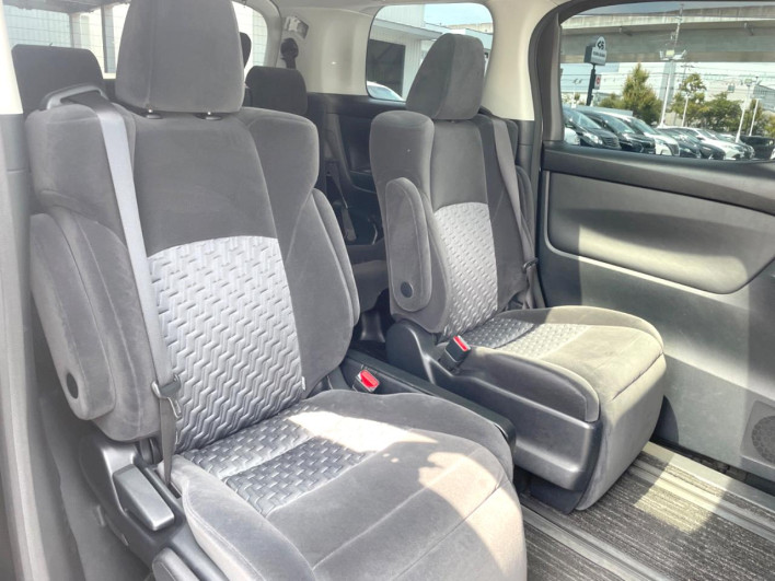 2017 Toyota Alphard DBA-AGH30W (UW-6a2e1a52f23fa)[27]