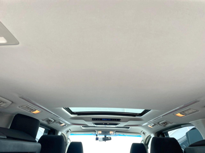 2017 Toyota Alphard DBA-AGH30W (UW-6a2e1a52f23fa)[22]