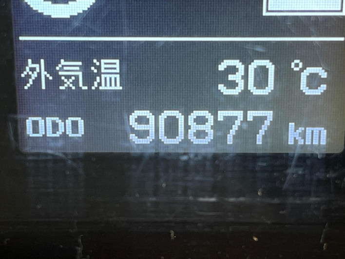 2014 Toyota Alphard Hybrid DAA-ATH20W (UW-6a2e1a6815f54)[2]