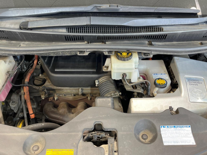 2014 Toyota Alphard Hybrid DAA-ATH20W (UW-6a2e1a6815f54)[4]