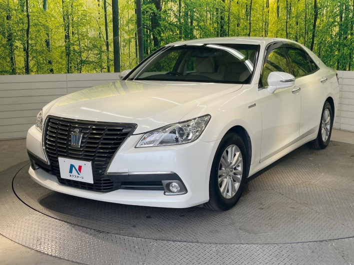 2013 Toyota Crown Hybrid DAA-AWS210 (UW-6a2e1a69540ce)[3]