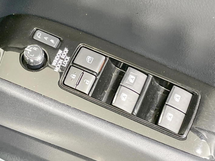 2015 Toyota Alphard Hybrid DAA-AYH30W (UW-6a2e1a7832b08)[15]