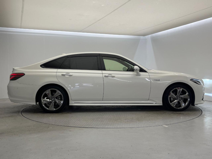 2019 Toyota Crown Hybrid 6AA-AZSH20 (UW-6a2e1a7b618f1)[14]
