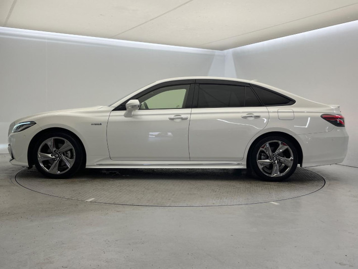 2019 Toyota Crown Hybrid 6AA-AZSH20 (UW-6a2e1a7b618f1)[28]