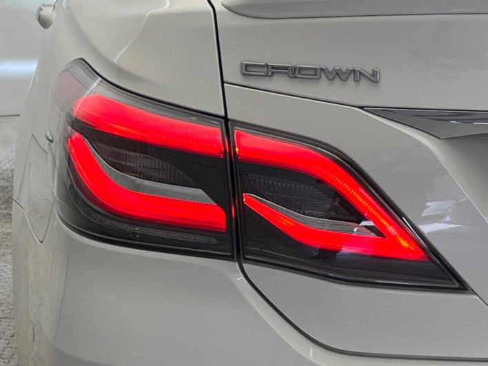 2019 Toyota Crown Hybrid 6AA-AZSH20 (UW-6a2e1a7b618f1)[19]