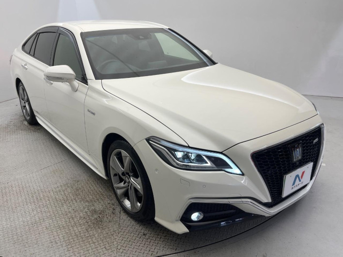 2019 Toyota Crown Hybrid 6AA-AZSH20 (UW-6a2e1a7b618f1)[11]