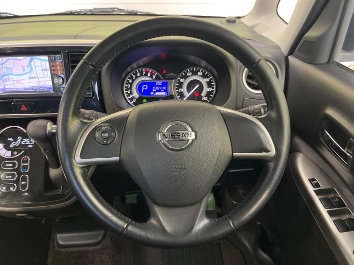 2014 Nissan DAYZ ROOX DBA-B21A (UW-6a2e1a8202f94)[22]