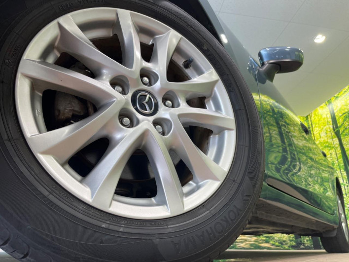2014 Mazda Axela Sports DBA-BM5FS (UW-6a2e1a9ce49f2)[15]