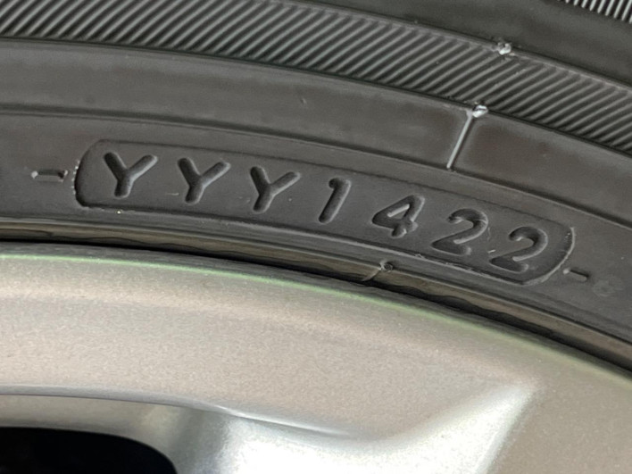 2014 Mazda Axela Sports DBA-BM5FS (UW-6a2e1a9ce49f2)[20]