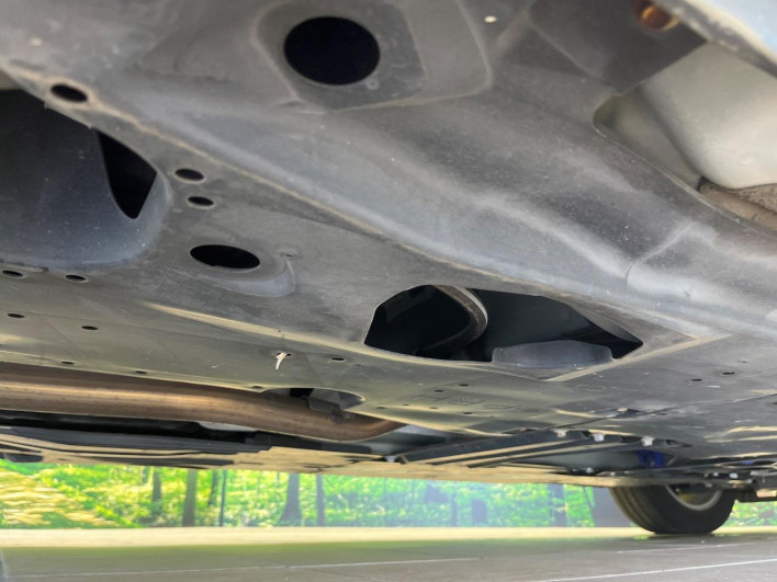 2014 Mazda Axela Sports DBA-BM5FS (UW-6a2e1a9ce49f2)[26]