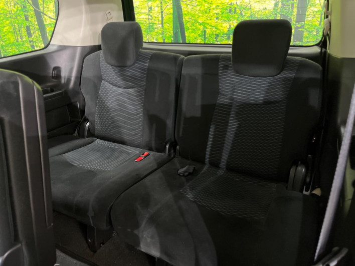 2011 Nissan Serena DBA-C26 (UW-6a2e1aa0cc300)[24]
