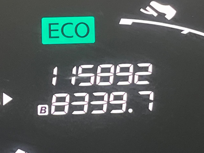 2011 Nissan Serena DBA-C26 (UW-6a2e1aa0cc300)[2]