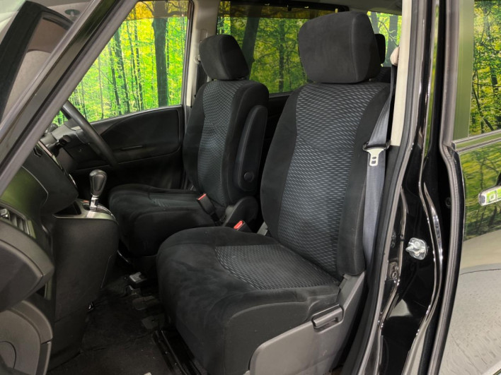 2011 Nissan Serena DBA-C26 (UW-6a2e1aa0cc300)[22]