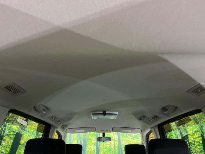 2011 Nissan Serena DBA-C26 (UW-6a2e1aa0cc300)[27]
