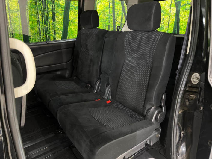 2011 Nissan Serena DBA-C26 (UW-6a2e1aa0cc300)[23]