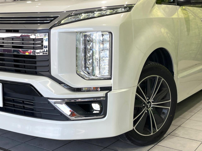2020 Mitsubishi Delica D:5 3DA-CV1W (UW-6a2e1aa2ce131)[13]