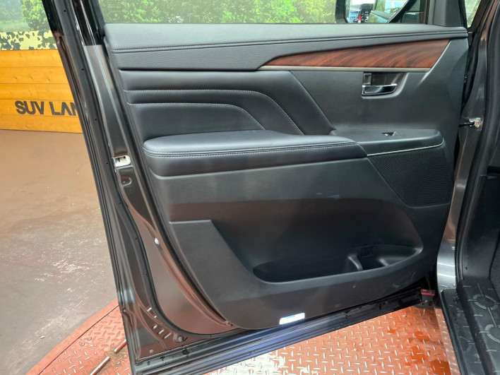 2021 Mitsubishi Delica D:5 3DA-CV1W (UW-6a2e1aa3103a0)[14]