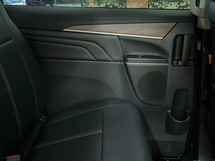 2021 Mitsubishi Delica D:5 3DA-CV1W (UW-6a2e1aa3103a0)[19]