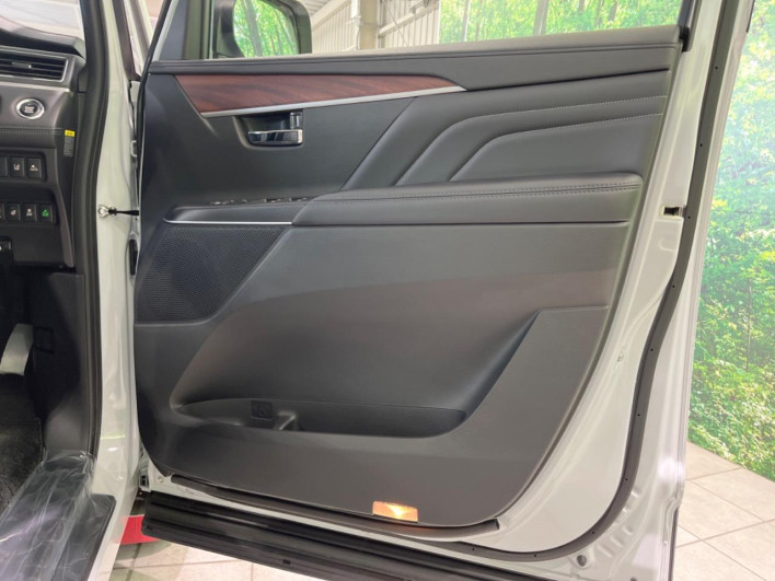 2023 Mitsubishi Delica D:5 3DA-CV1W (UW-6a2e1aa416de5)[17]