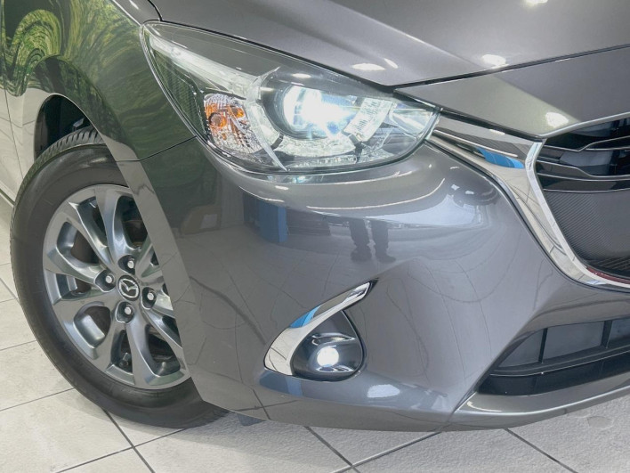 2017 Mazda Demio DBA-DJ3FS (UW-6a2e1aa9d4b83)[18]