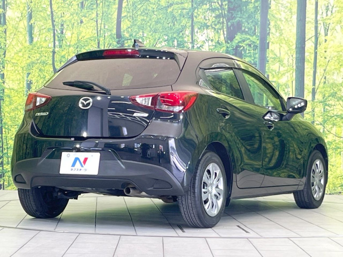 2017 Mazda Demio DBA-DJ3FS (UW-6a2e1aa9d4b99)[20]