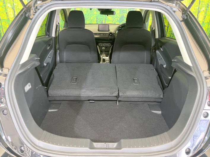 2017 Mazda Demio DBA-DJ3FS (UW-6a2e1aa9d4b99)[12]