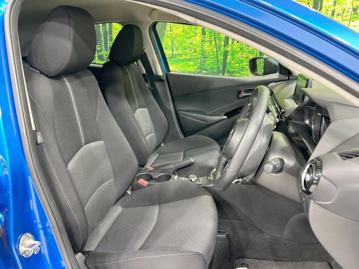 2017 Mazda Demio LDA-DJ5FS (UW-6a2e1aaaf3bcd)[24]